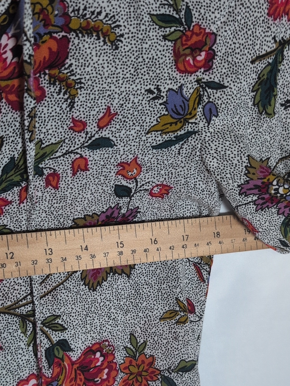 362-Anthropologie Maeve Floral Button-Front Peasant Blouse in White and Multi - Picture 5 of 7